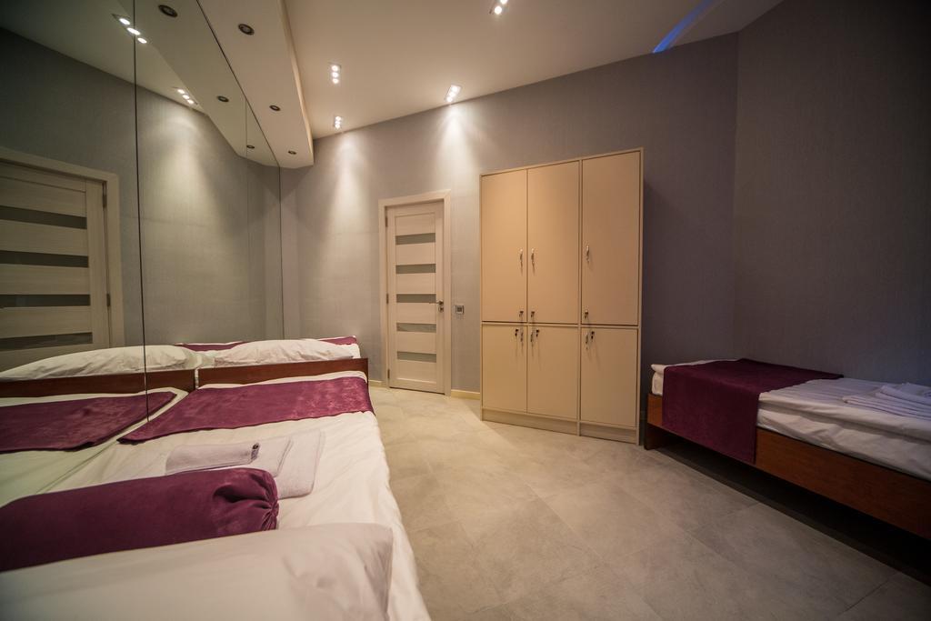Hostel Inn Hotel&Hostel Баку Екстериор снимка
