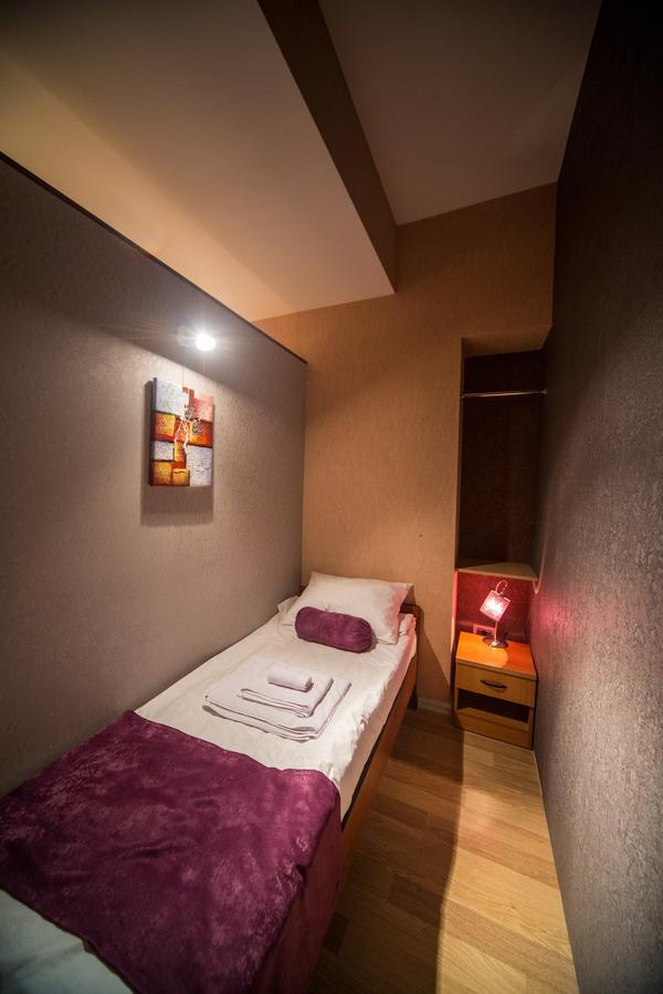 Hostel Inn Hotel&Hostel Баку Екстериор снимка