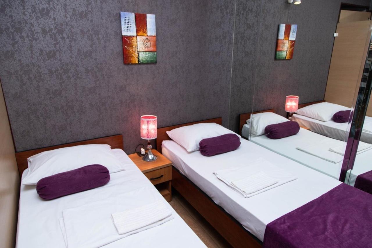 Hostel Inn Hotel&Hostel Баку Екстериор снимка